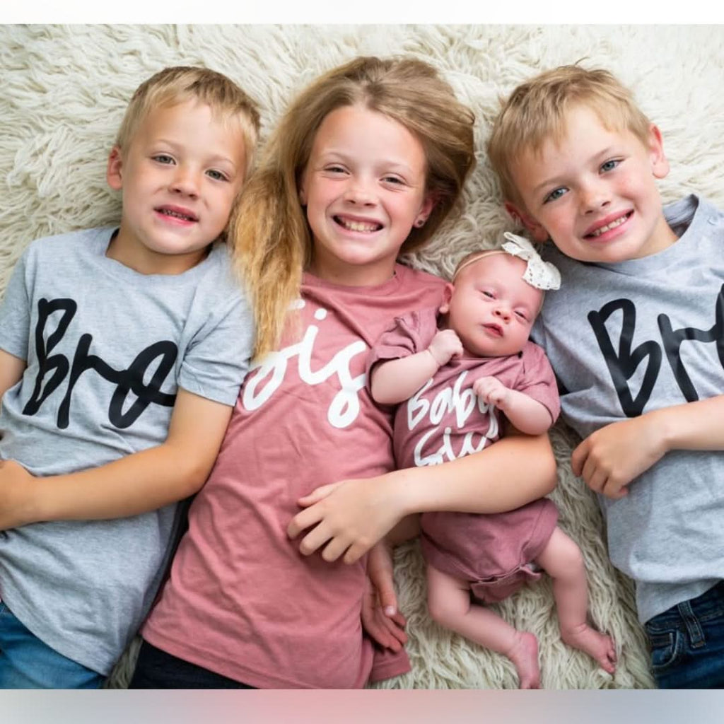 Sis (Cursive) - Child Tee