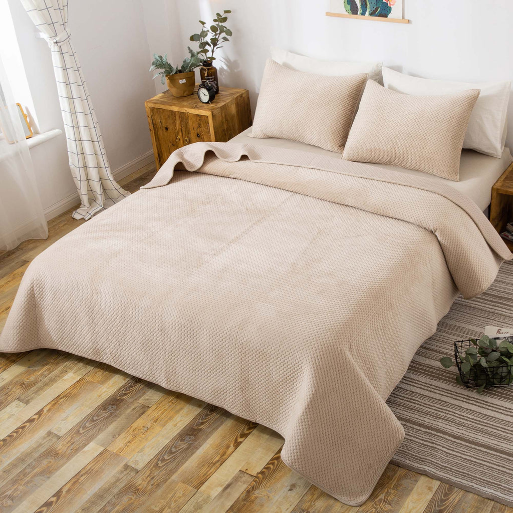 Kasentex All Season Cozy Velvet Quilt Set with Shams, Queen, King, Room Decor, Graduation Gifts