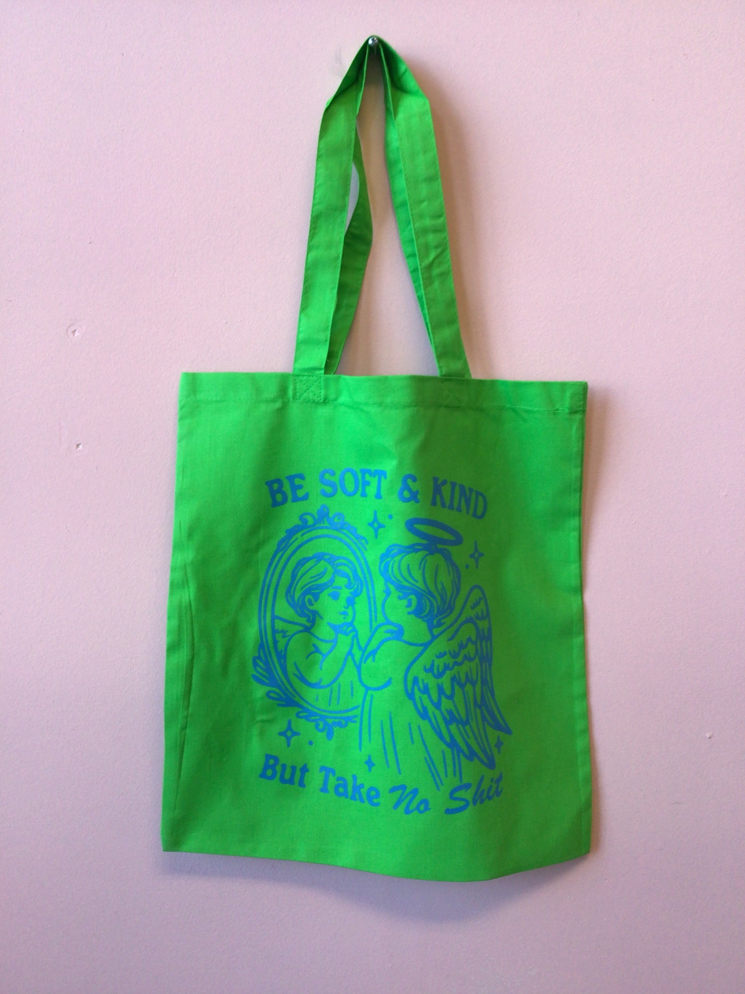 New Graphic Totes