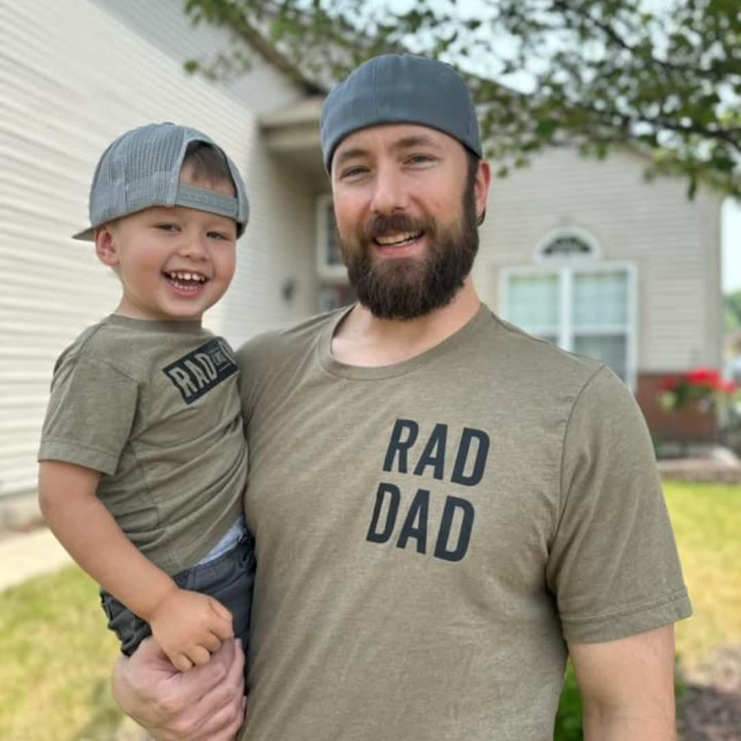 Rad Dad (pocket) - Unisex Tee