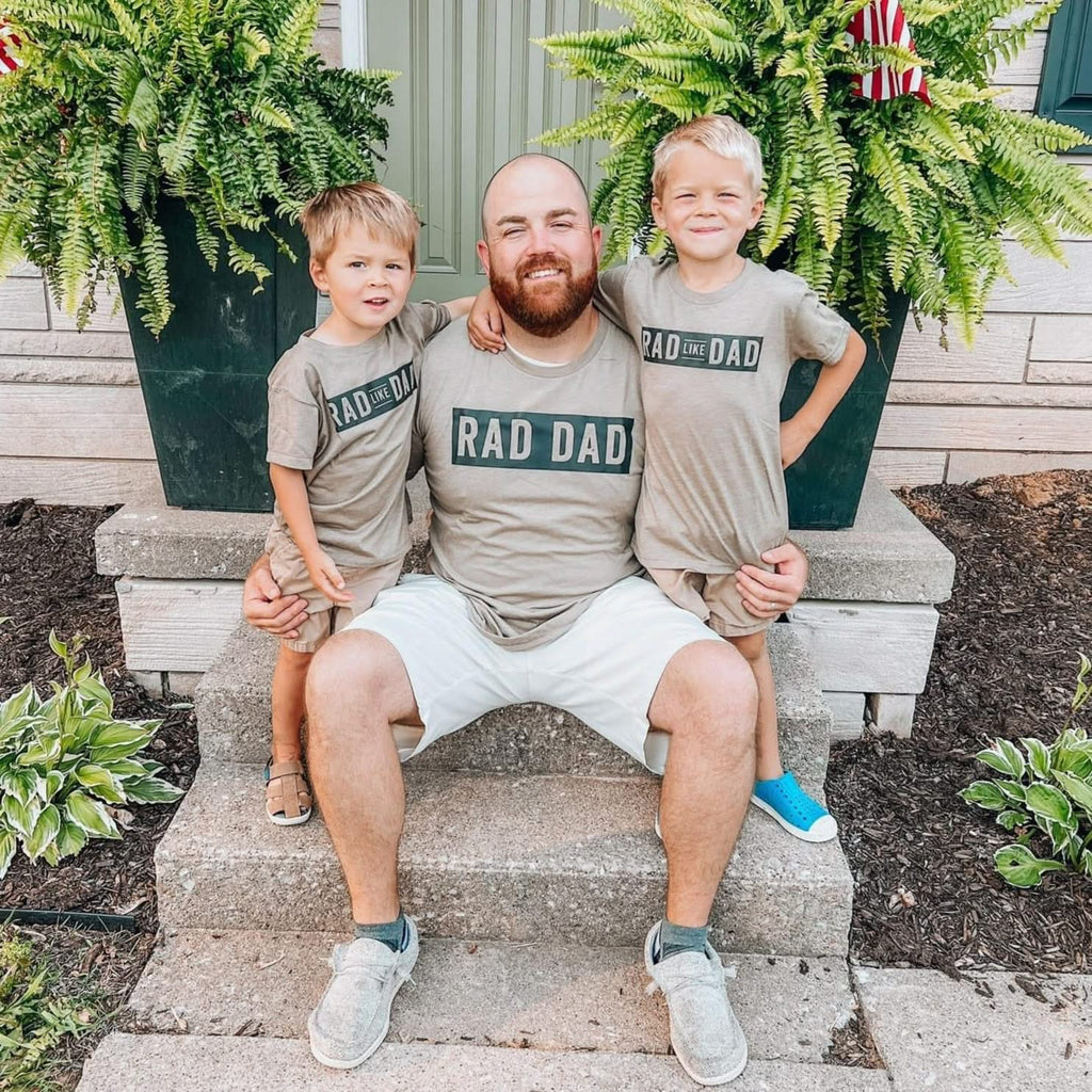 Rad Dad (One Line) - Unisex Tee