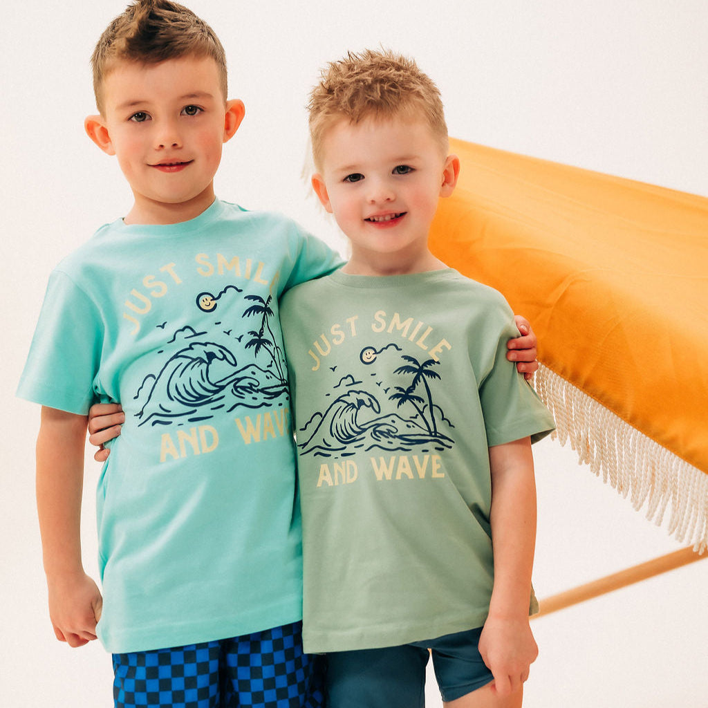 Smile And Wave - Child Tee