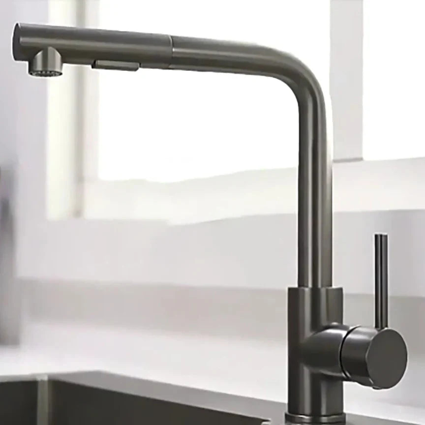 Matte Black Pull-Out Kitchen Faucet – 304 Stainless Steel Single-Handle, 360° Swivel, Ceramic Valve, Stream & Spray