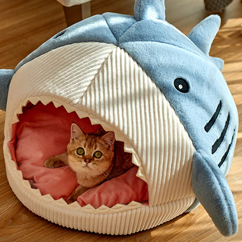 Winter Warm Enclosed Cat Cave Bed, Plush Portable Pet Nest, Cozy Kitten Basket Cushion Mat
