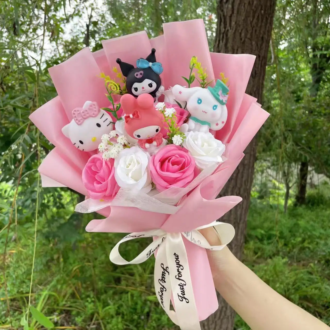 Kawaii Cat Plush Bouquet with Artificial Flowers — Cute Plush Doll Gift for Her, Valentine, Birthday, Graduation
