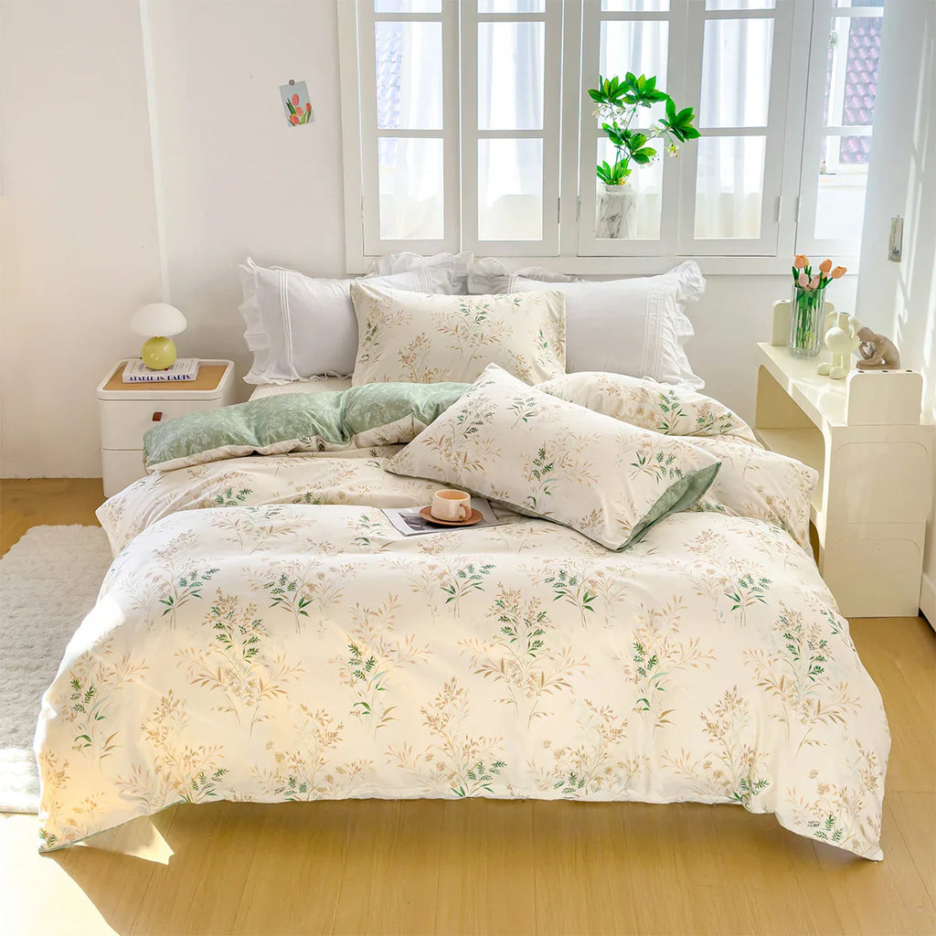 Elegant Floral Tea Art 3-Piece Duvet Cover Set - Soft Skin-Friendly Bedding (1 Duvet Cover + 2 Pillowcases), Multiple Sizes 1.0–2.0 m / 3.3–6.6 ft