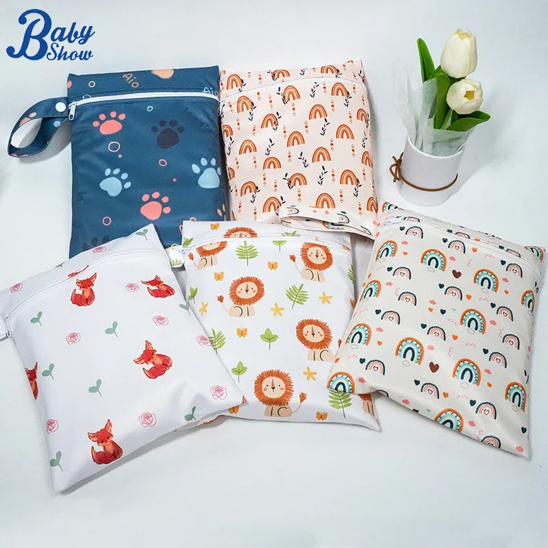 Waterproof PUL Wet/Dry Diaper Bag 20 x 25 cm (7.9 x 9.8 in) Travel Stroller Mini Handbag with Zipper