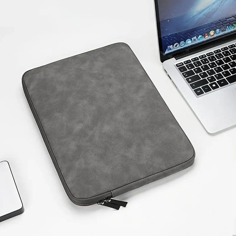 PU Leather Laptop Sleeve – Slim Protective Case for 11-inch/13-inch/14-inch/15-inch Laptops (28/33/36/38 cm)