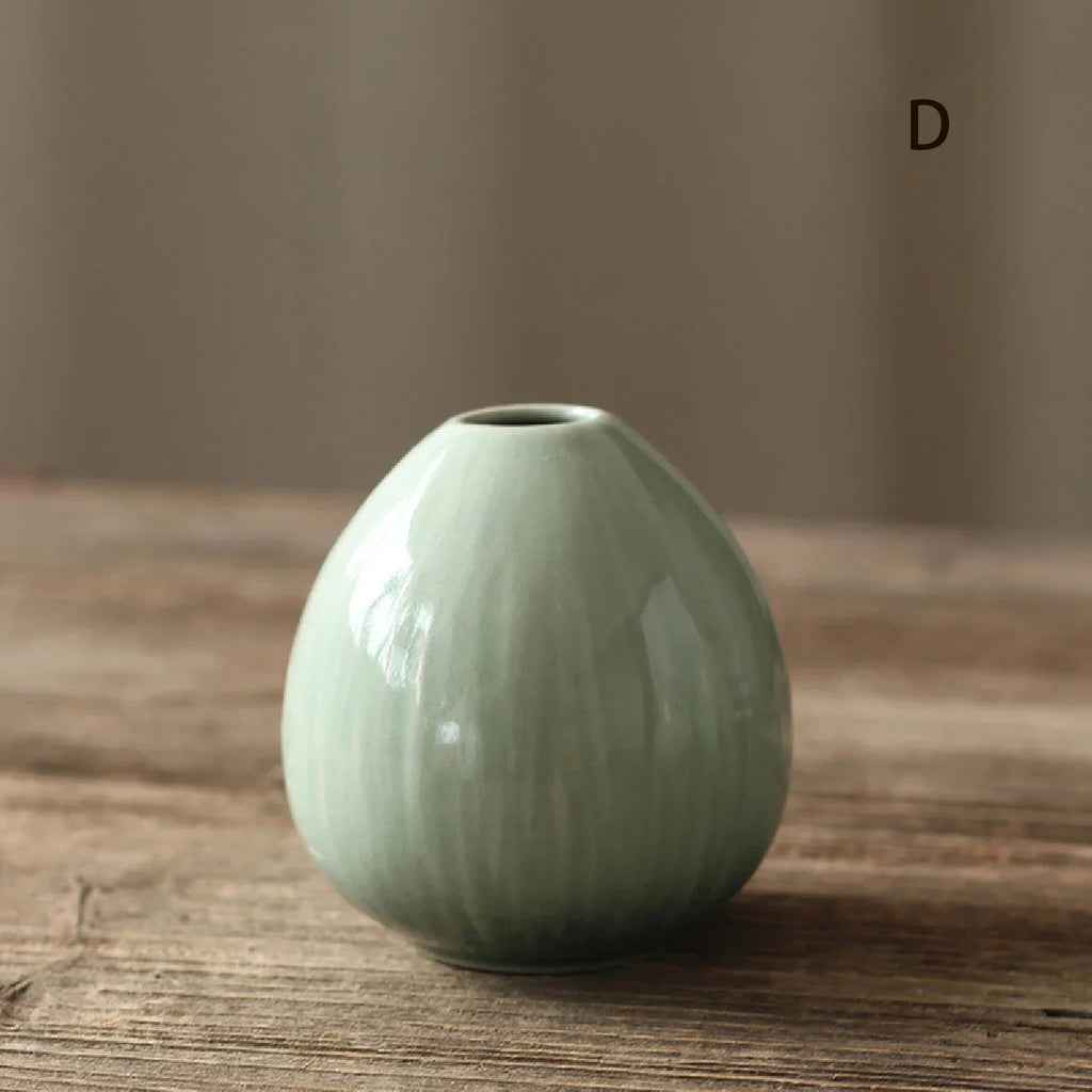 Simple Ceramic Porcelain Vase for Hydroponic Plants — Minimalist Small Vase for Living Room & Dining Table Decor