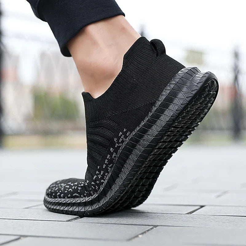 Breathable Men's Lightweight Slip-On Mesh Walking Sneakers - Non-Slip Vulcanized Sole