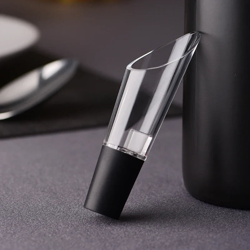 Wine Aerator Pourer Spout with Stopper – Portable Wine Decanter Pouring Tool