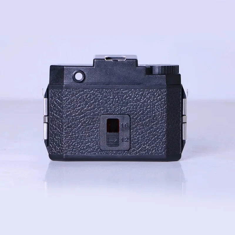 120 Medium Format Retro Lomo Film Camera - Manual Point & Shoot with Flash (Black)