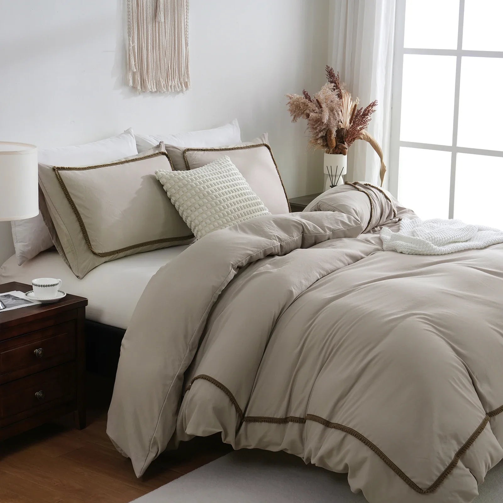 3-Piece White & Khaki Duvet Cover Set - Geometric Line Comforter Cover, Lightweight 100% Polyester, All-Season