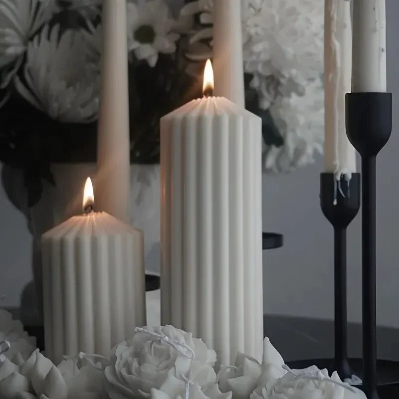 3D Spiral Striped Silicone Candle Mold - Irregular Shape for DIY Candles, Wax, Resin & Clay, 8 x 8 x 15 cm (3.15 x 3.15 x 5.91 in)