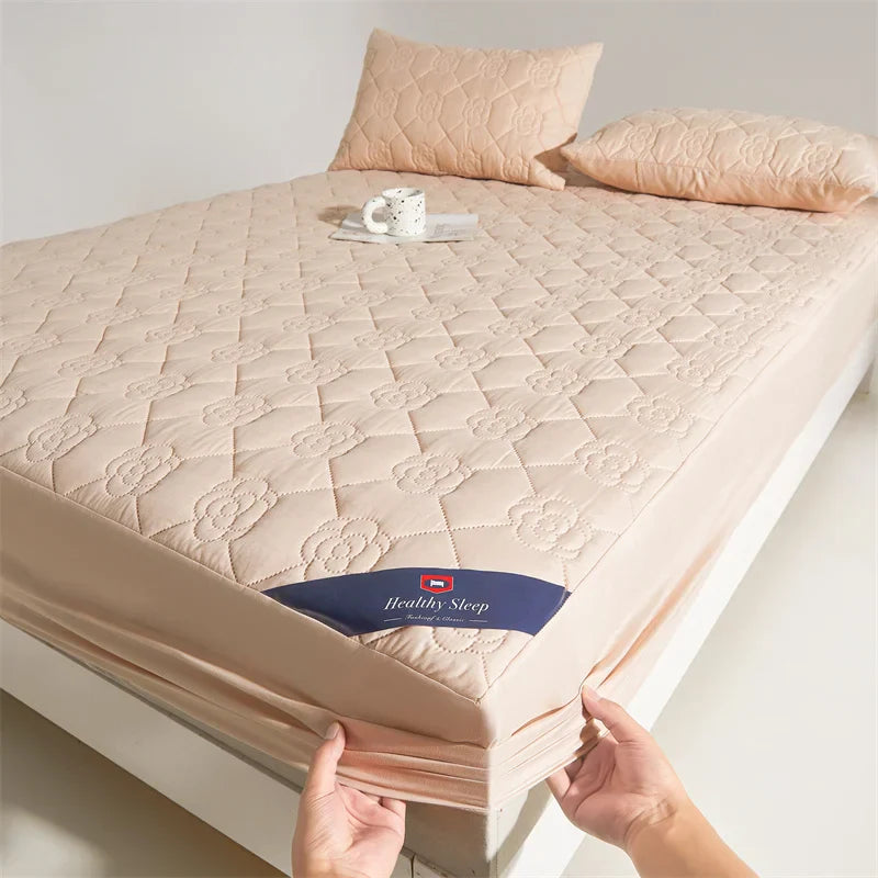 Waterproof Fitted Mattress Protector 1pc — Breathable Soft Deep-Pocket Cover for Single (Twin) or Double (Full) Bed