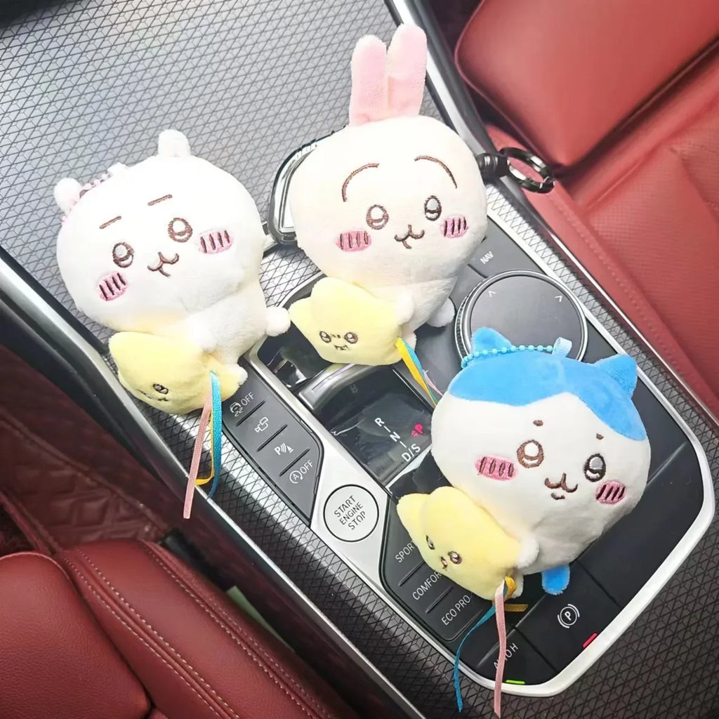 Hachiware Usagi Plush Keychain – Star Hugging Doll Pendant, Soft Hanging Plush Charm for Bags & Backpacks (Bead Chain or Metal Buckle)