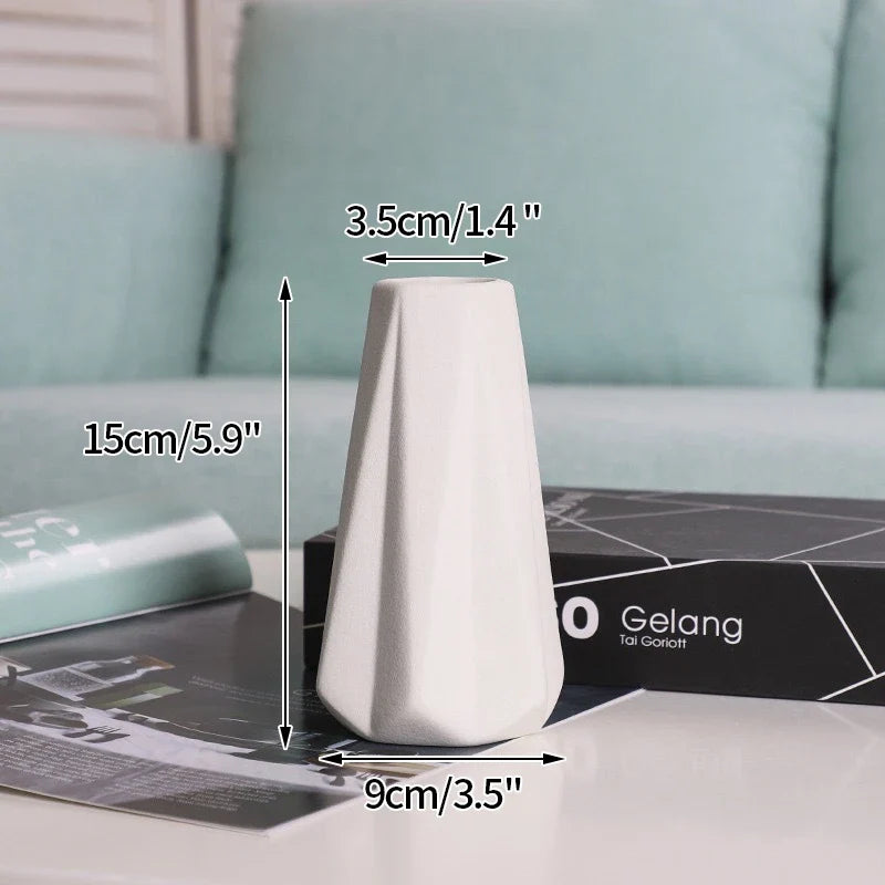 White Ceramic Bud Vase Nordic Matte Decorative Vase for Home Living Room Tabletop Flower Arrangements Photo Props