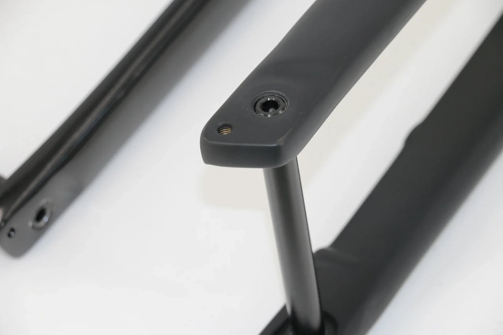 700C UD T800 Full Carbon Road & Gravel Bike Fork — Disc Brake, Luggage Carrier Mount, 45mm Offset