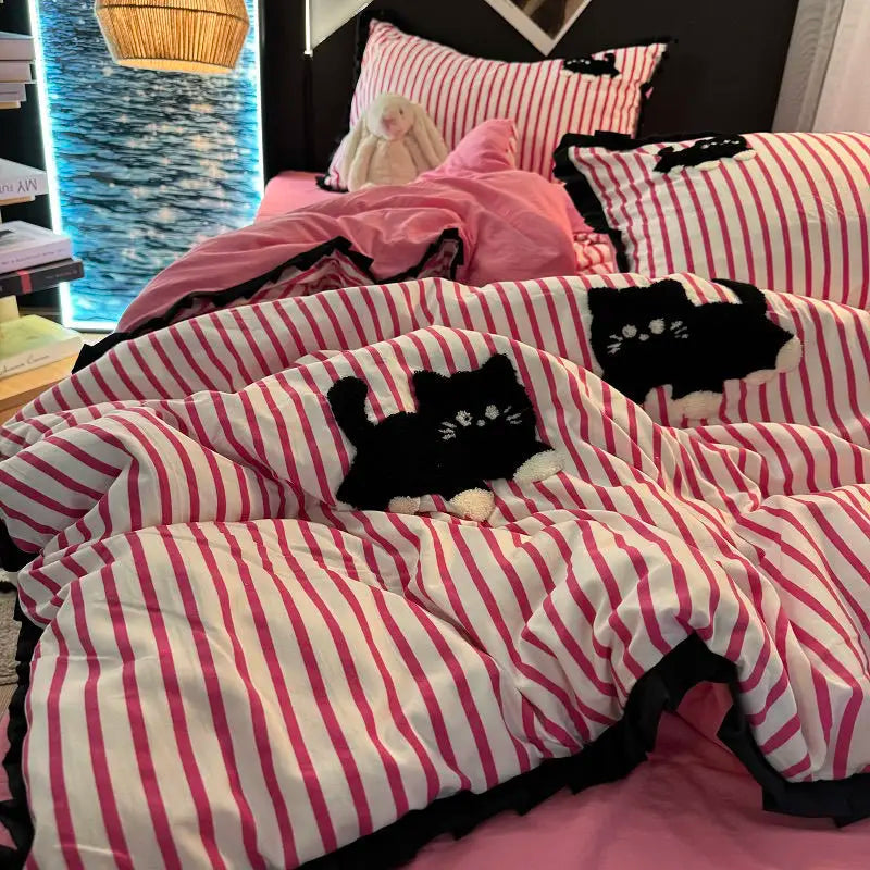 Korean Style Green Stripe Black Cat Embroidered Washed-Effect Polyester Duvet Cover Set 4-Piece Cute Cartoon Bed Linen