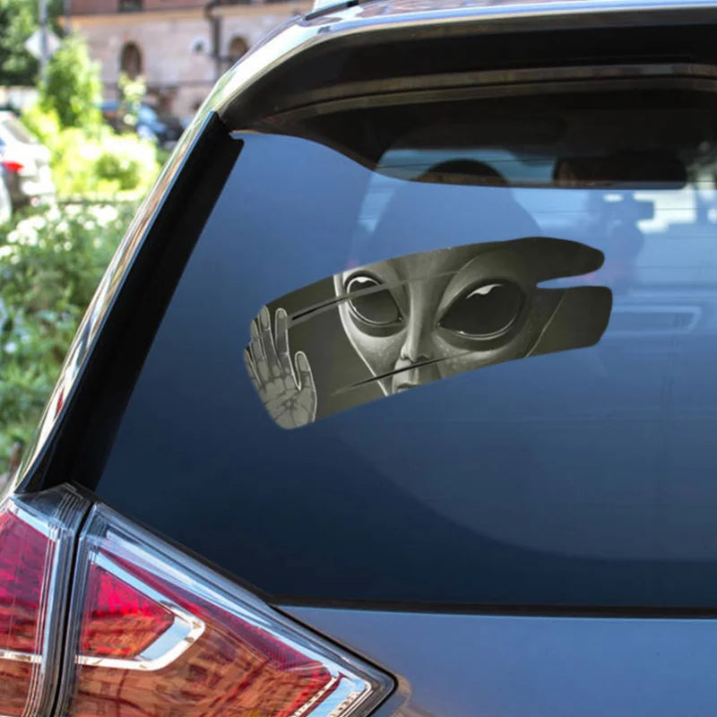 3D Alien Cracked Car Vinyl Sticker Decal Self-Adhesive Scratch Cover — 11.8 x 7.87 cm (4.65 x 3.10 in)