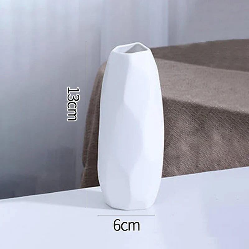 White Ceramic Bud Vase Nordic Matte Decorative Vase for Home Living Room Tabletop Flower Arrangements Photo Props