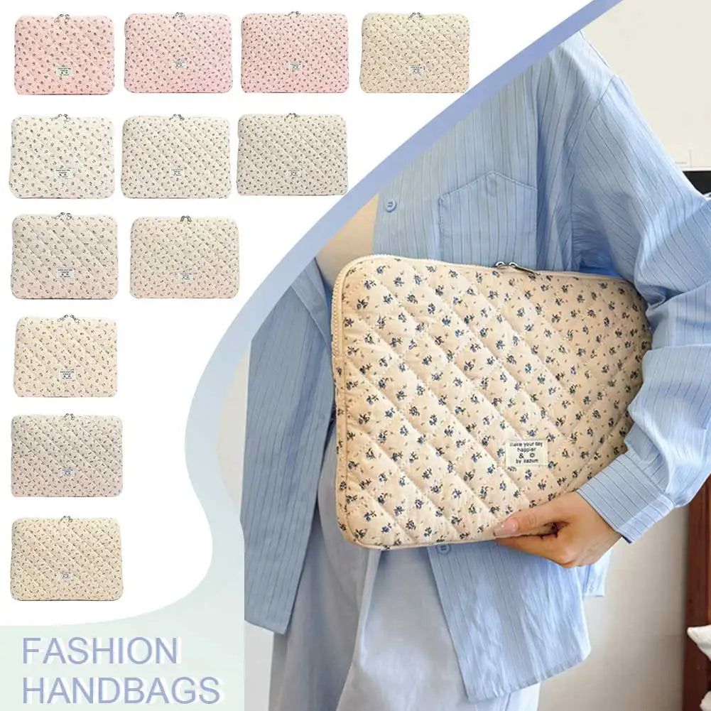 Flower Print Quilted Laptop Sleeve – Padded Laptop & Tablet Case for 11–15 Inch (280–390 mm)