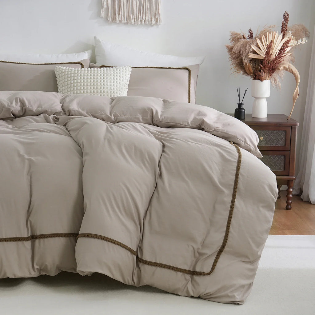 3-Piece White & Khaki Duvet Cover Set - Geometric Line Comforter Cover, Lightweight 100% Polyester, All-Season