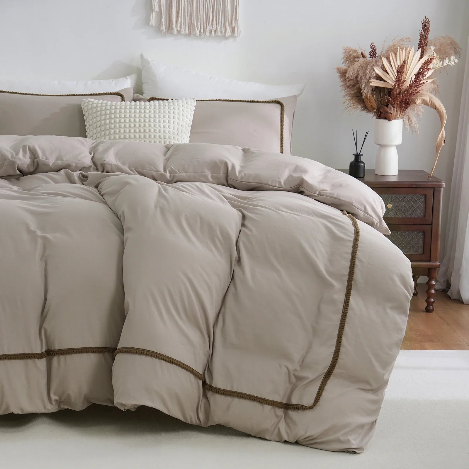3-Piece White & Khaki Duvet Cover Set - Geometric Line Comforter Cover, Lightweight 100% Polyester, All-Season
