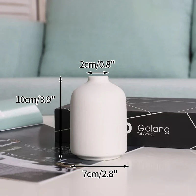 White Ceramic Bud Vase Nordic Matte Decorative Vase for Home Living Room Tabletop Flower Arrangements Photo Props