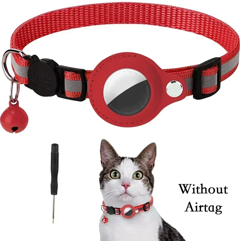 Adjustable Reflective Cat Collar with Tracker Case & Bell — Protective PU Holder for Bluetooth GPS Trackers, 22–34 cm (8.7–13.4 in)