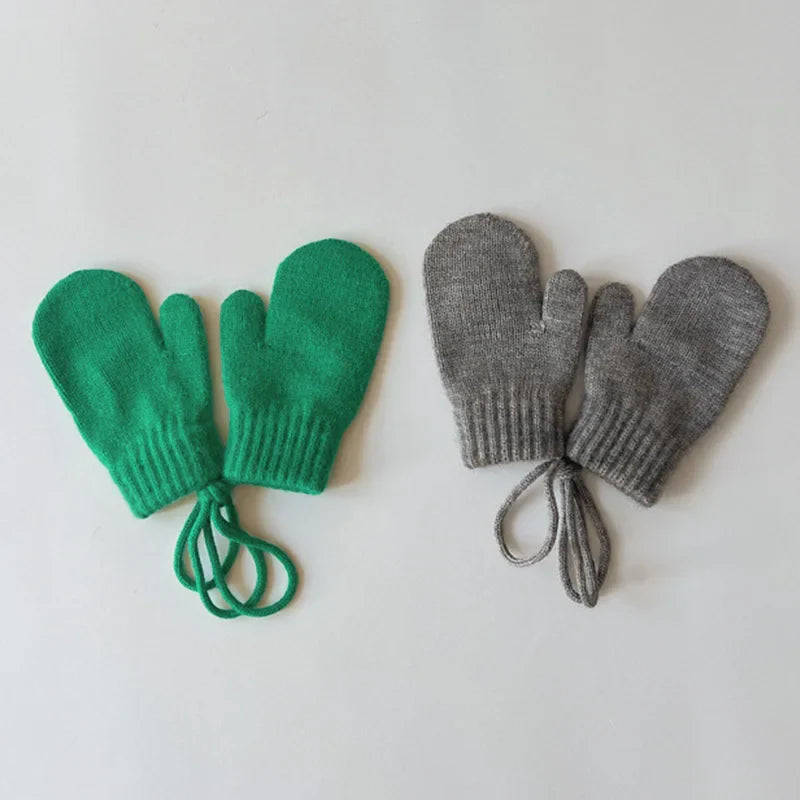 Kids Wool Winter Mittens Candy-Colored Knitted Gloves for 1-4 Years (14.5 x 9 cm / 5.7 x 3.5 in)