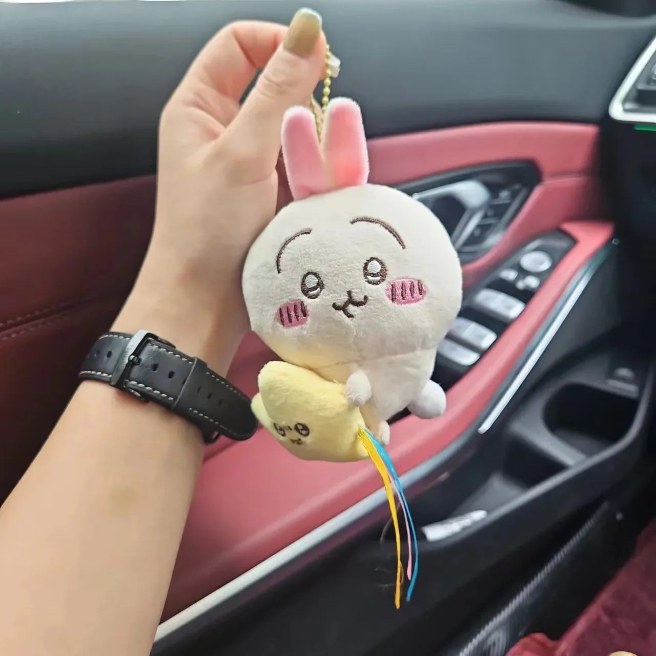 Hachiware Usagi Plush Keychain – Star Hugging Doll Pendant, Soft Hanging Plush Charm for Bags & Backpacks (Bead Chain or Metal Buckle)