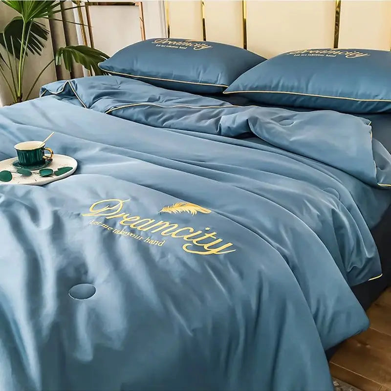 Embroidery Summer Cooling Quilt - Breathable Ice Silk Comforter 4-Piece Bedding Set (Queen 200 x 230 cm / 78.7 x 90.6 in)