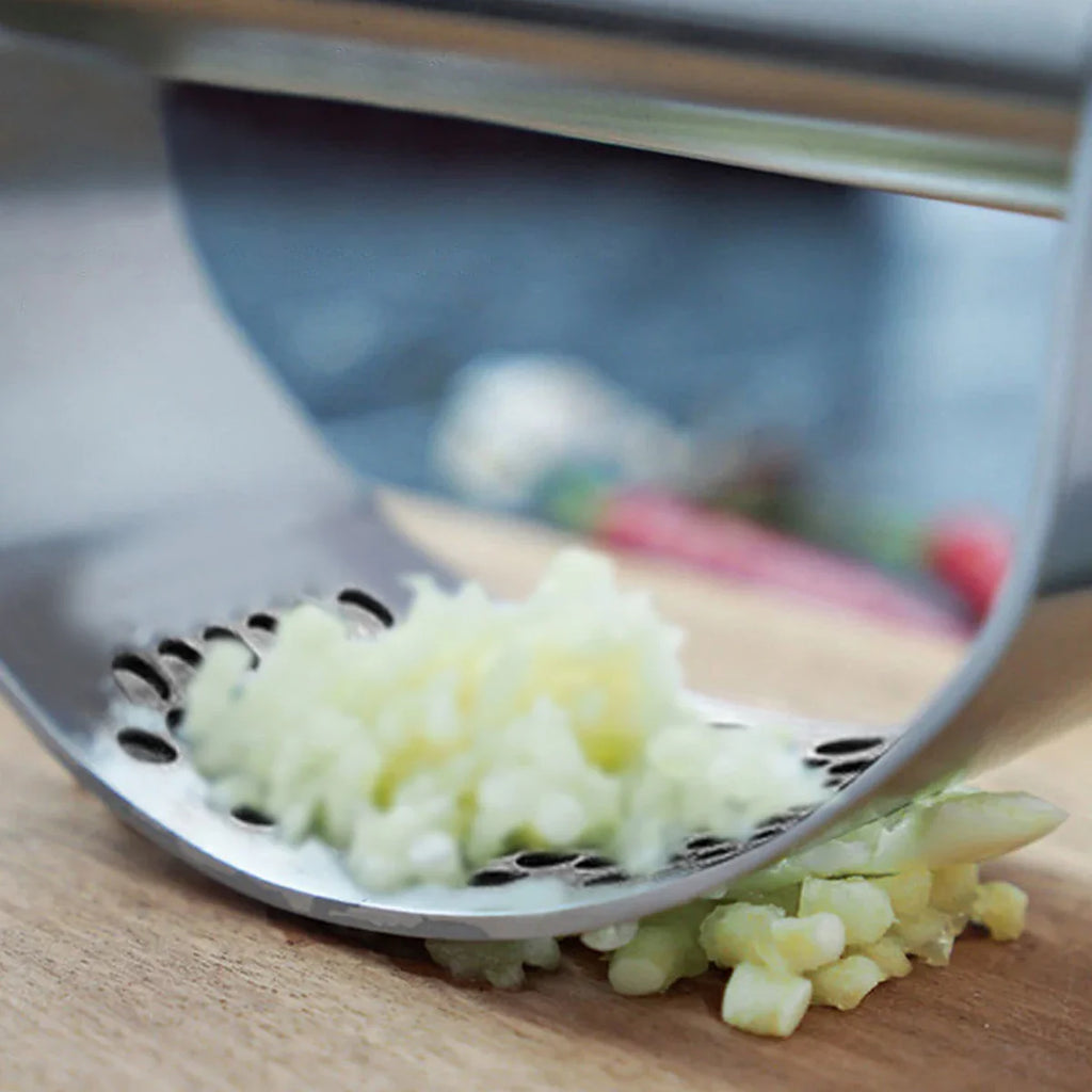 Manual Stainless Steel Garlic Press - Ginger Crusher & Mincer for Kitchen