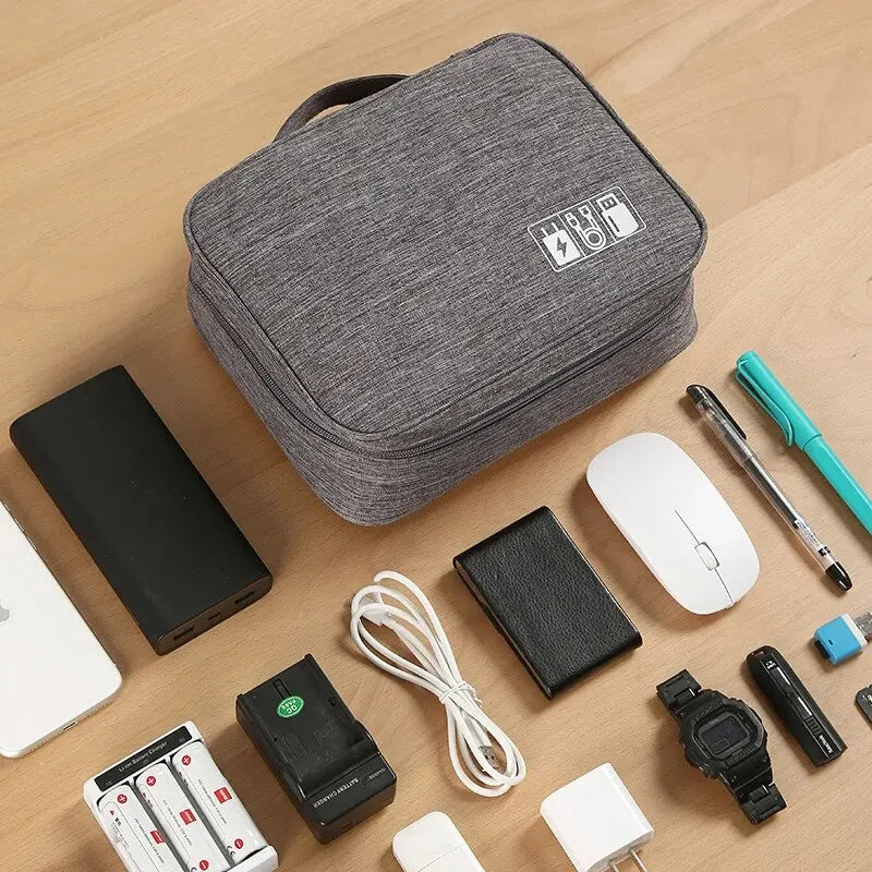 Large Travel Electronics Organizer — Multi-Compartment USB Cable & Power Bank Storage Bag (24 x 9 x 18 cm | 9.4 x 3.5 x 7.1 in)