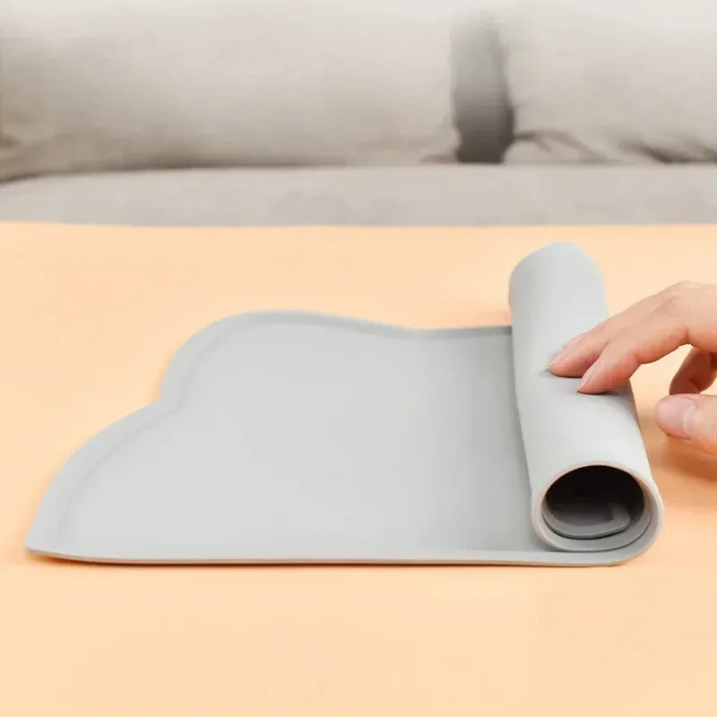 Silicone Pet Feeding Mat - Non-Slip Waterproof Anti-Spill Placemat for Dogs & Cats