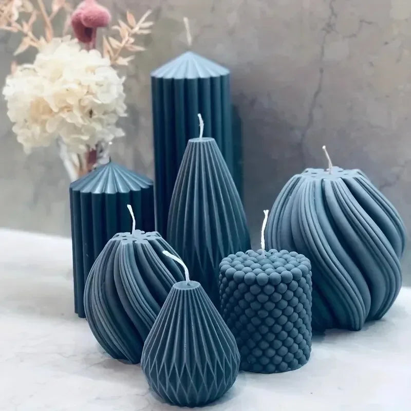 3D Spiral Striped Silicone Candle Mold - Irregular Shape for DIY Candles, Wax, Resin & Clay, 8 x 8 x 15 cm (3.15 x 3.15 x 5.91 in)