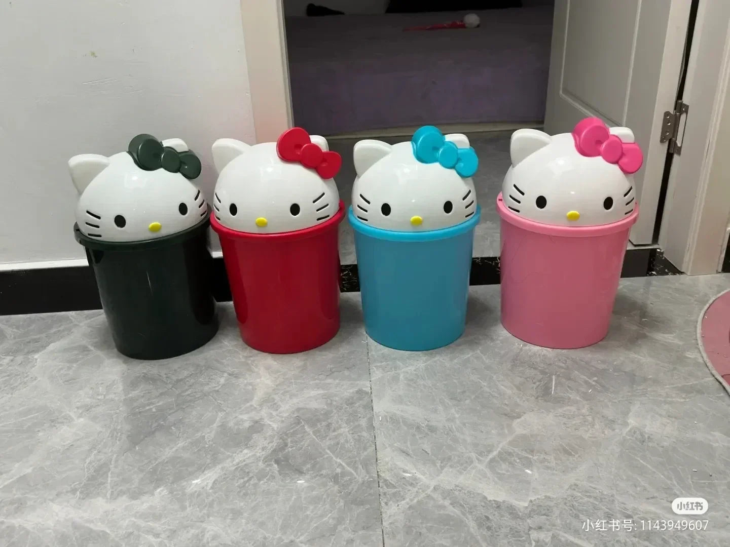 Kawaii Cat Dustbin Trash Can – Cute PVC Character Bin for Bedroom & Living Room, 21 cm (8.3 in) or 37 cm (14.6 in)