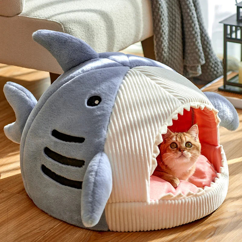 Winter Warm Enclosed Cat Cave Bed, Plush Portable Pet Nest, Cozy Kitten Basket Cushion Mat