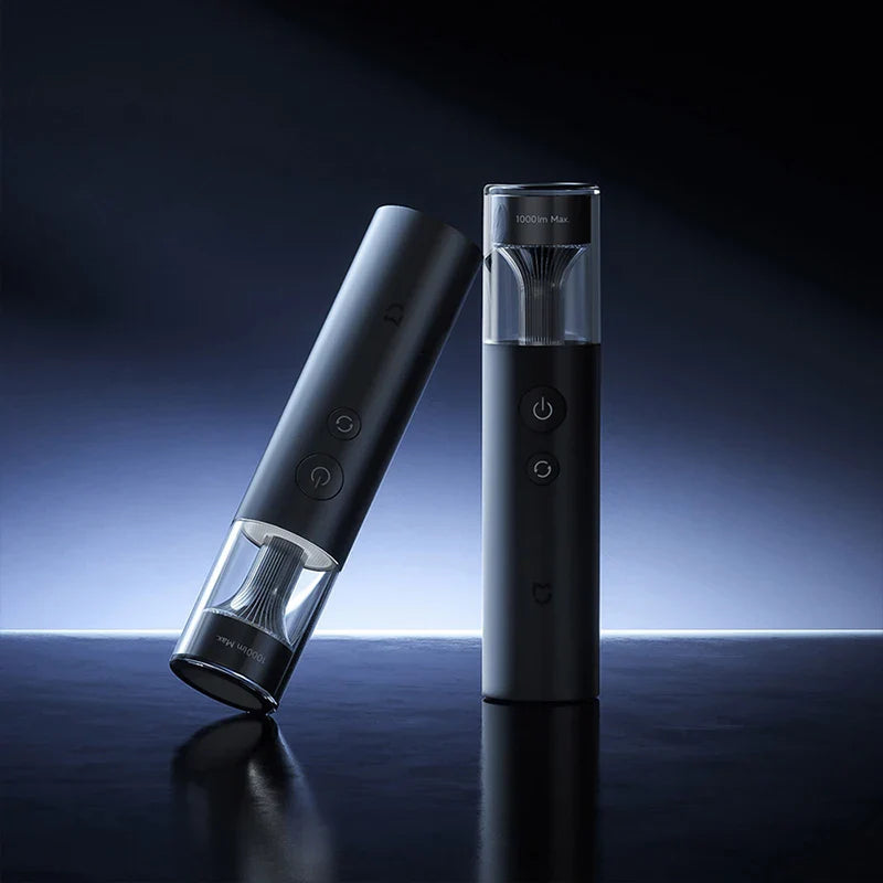 Multifunctional Portable LED Flashlight 1000 Lumens, 3100mAh Battery, 30H Runtime, IP65 Waterproof
