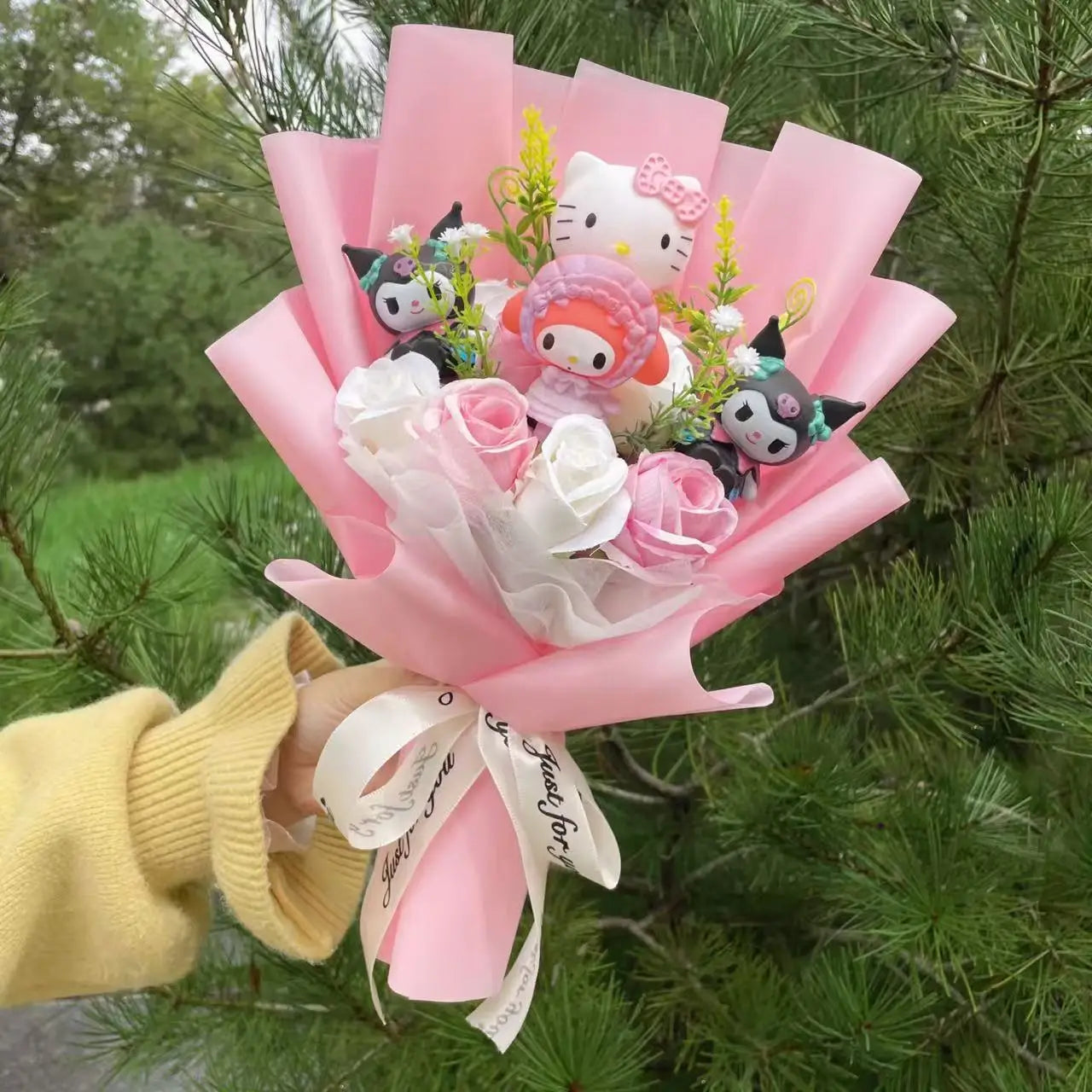 Kawaii Cat Plush Bouquet with Artificial Flowers — Cute Plush Doll Gift for Her, Valentine, Birthday, Graduation