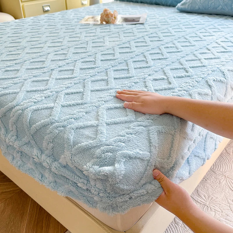 Winter Coral Fleece Fitted Sheet with Elastic Skirt - Thick Fluffy Warm Mattress Cover (Single/Queen/King)
