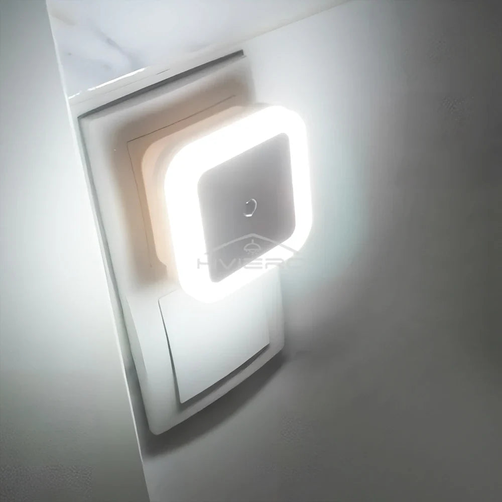 Mini Square LED Plug-In Night Light with Sensor – Soft Glow Night Lamp for Baby Room, Bedroom & Hallway (EU/US Plug)