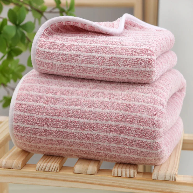 Quick-Drying Coral Fleece Bath Towel Set – Thick Absorbent Pool & Sports Towels 35x75cm (13.8x29.5in) & 70x140cm (27.6x55.1in)