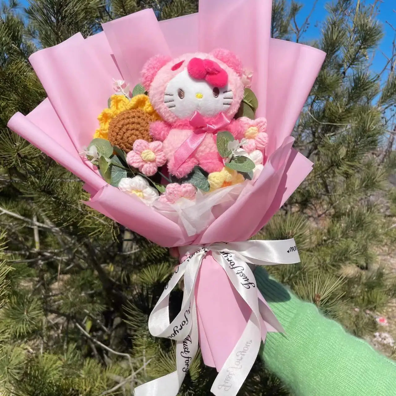 Kawaii Cat Plush Bouquet with Artificial Flowers — Cute Plush Doll Gift for Her, Valentine, Birthday, Graduation