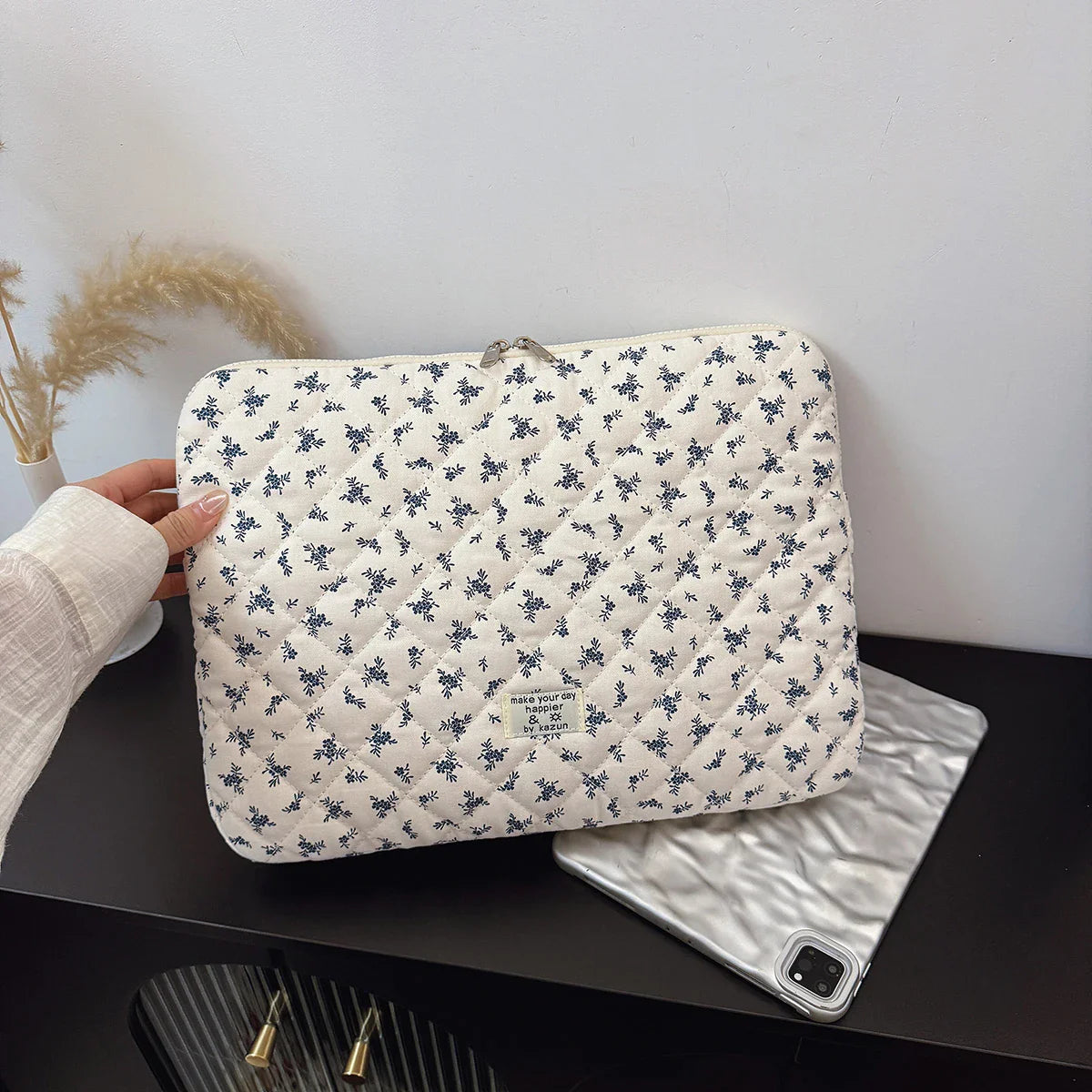 Chic Quilted Floral Laptop Sleeve — Fits 11" / 14" / 15" Laptops (28 / 36 / 38 cm)