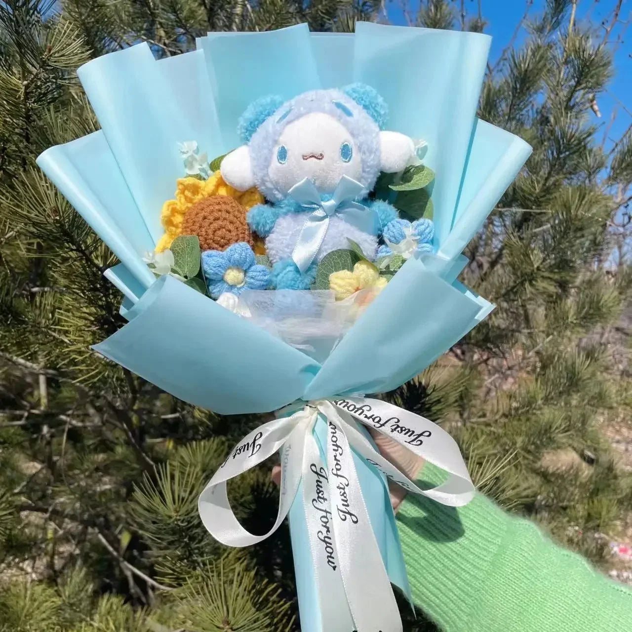 Kawaii Cat Plush Bouquet with Artificial Flowers — Cute Plush Doll Gift for Her, Valentine, Birthday, Graduation