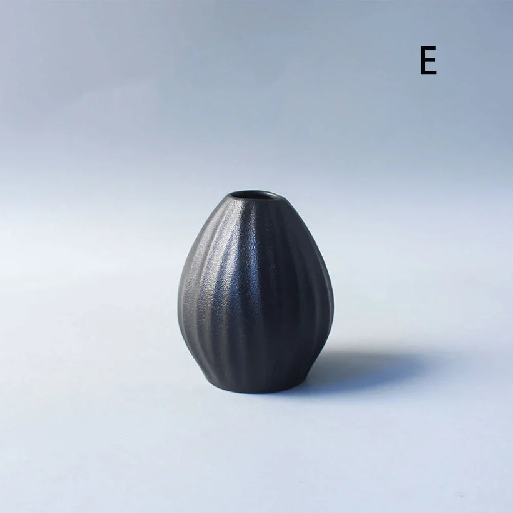 Ceramic Small Flower Bud Vase - Minimalist Japanese-Style Tabletop Home Decor