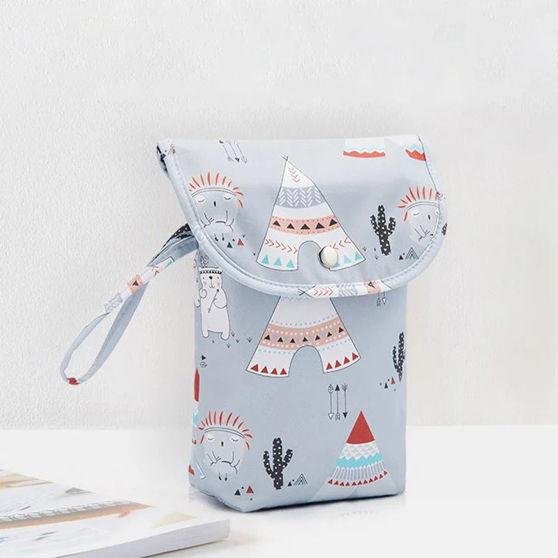 Waterproof Baby Nappy Storage Bag - Portable Diaper Pouch Wet/Dry Mummy Bag