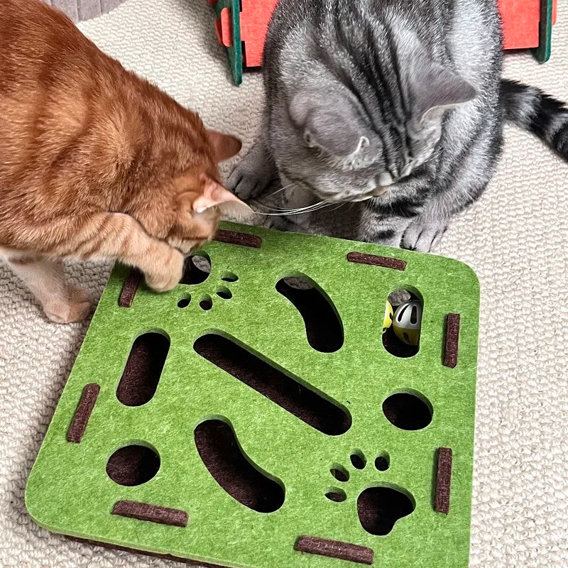 Interactive Felt Cat Puzzle Maze Toy Kit with Bell Balls & Scratch Boards